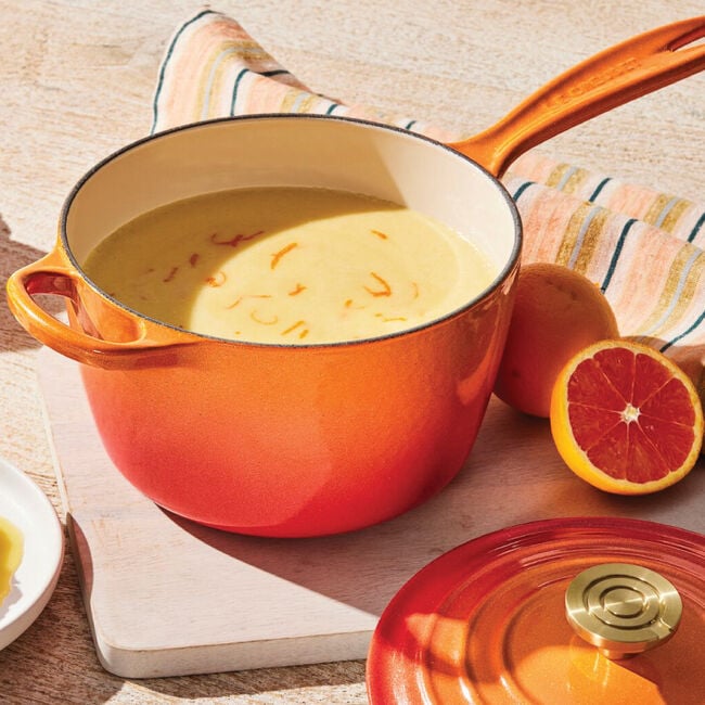 Signature Round Saucepan with Crucible Knob