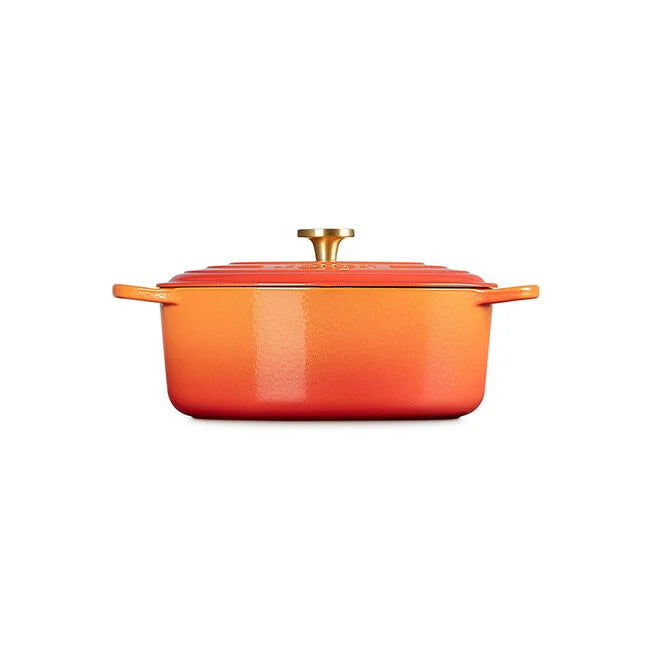 Signature Oval Dutch Oven with Crucible Knob