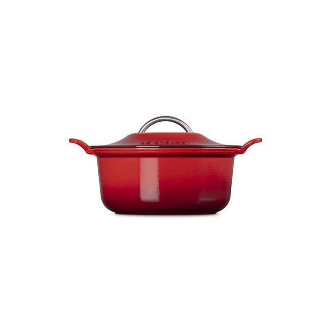 Modern Heritage Round Dutch OvenCerise