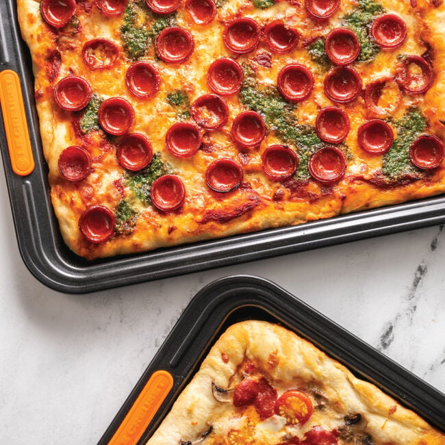 Non-stick Metal Bakeware 2-Piece Sheet Pan Set