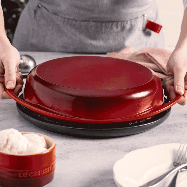 Traditional Round Tarte Tatin DishCerise